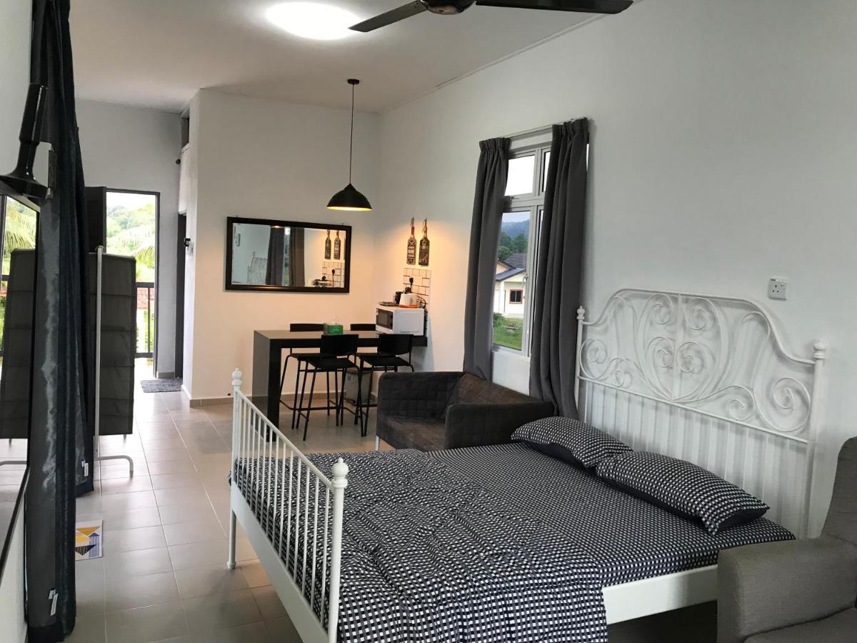 Rumah Sawah Homestay 파시르푸테 외부 사진